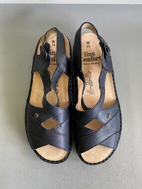 Finn Comfort Black Leather Cross Strap Sandals NWOT Size 40 / US 9.5 /UK 6.5